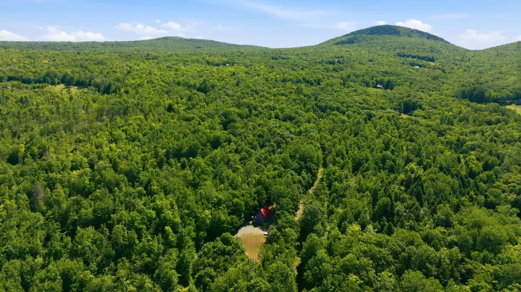29 Griffin Mountain Road New Vineyard ME 04956