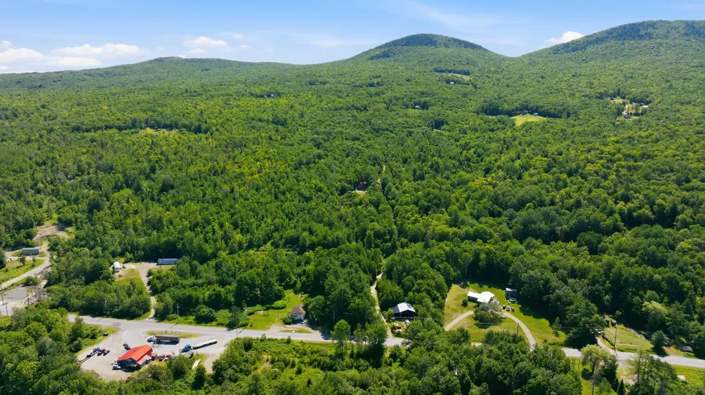 29 Griffin Mountain Road New Vineyard ME 04956