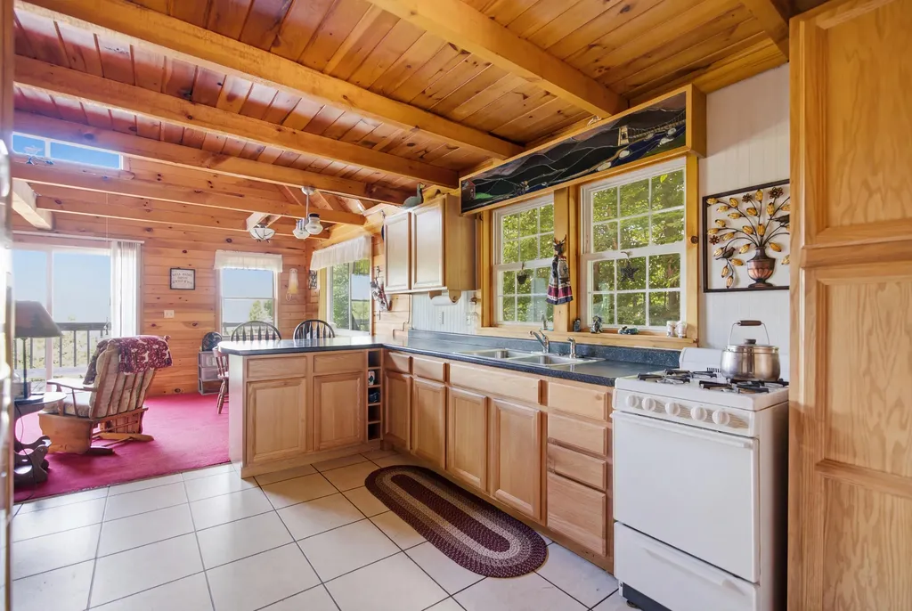 29 Griffin Mountain Road New Vineyard ME 04956