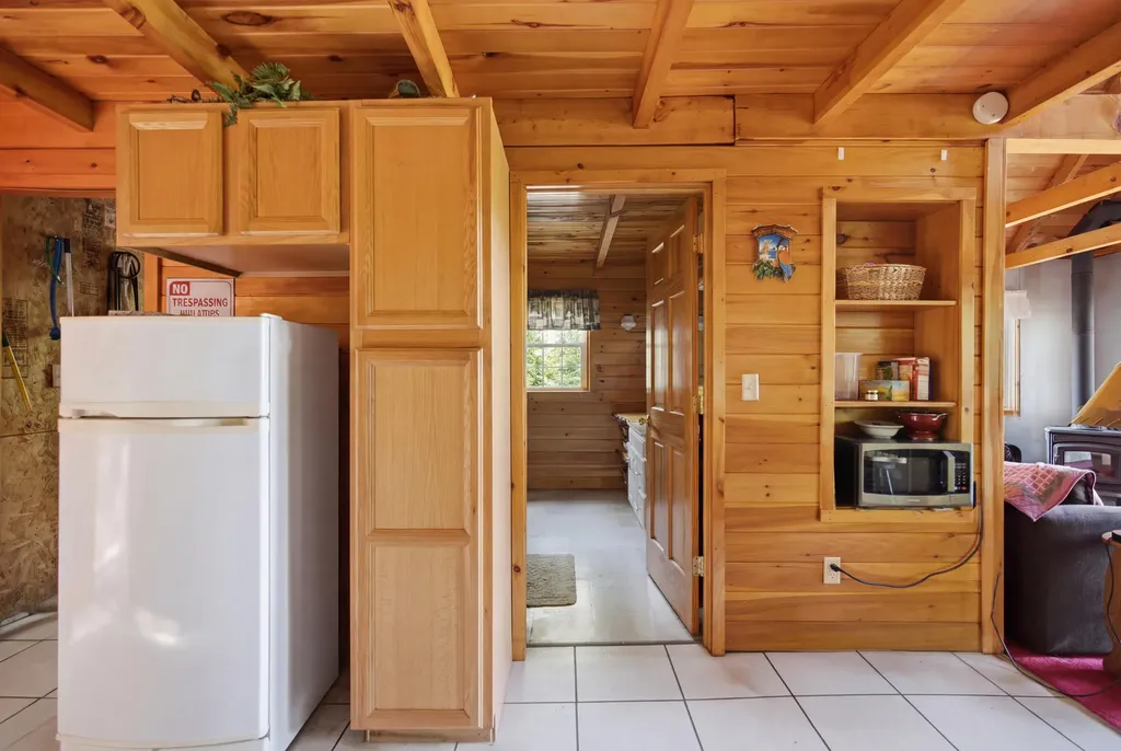 29 Griffin Mountain Road New Vineyard ME 04956