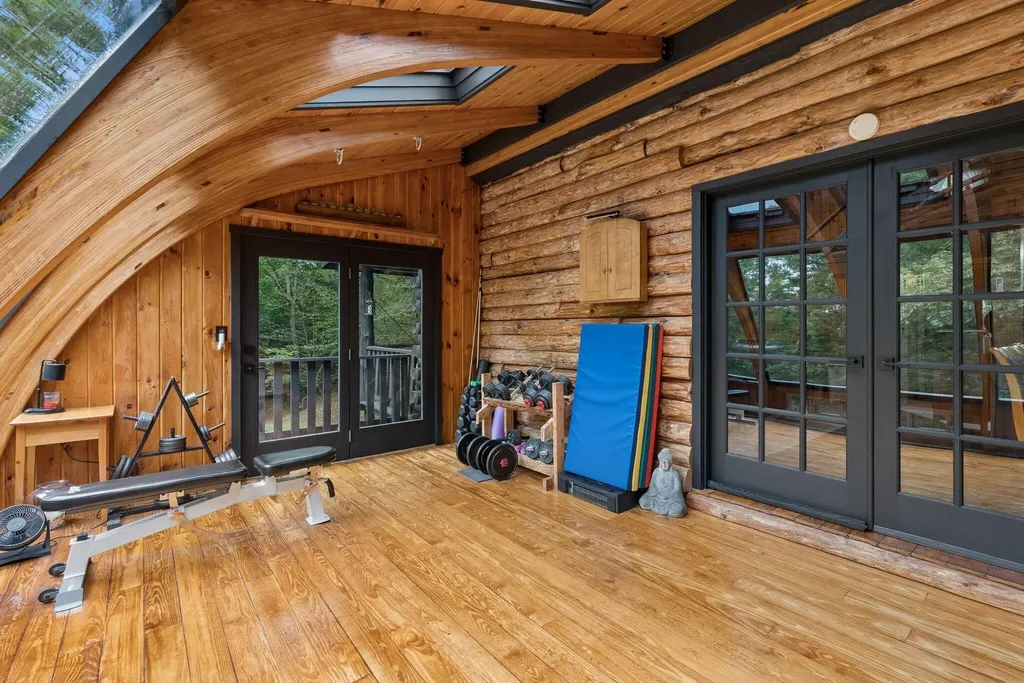 52 Cain Lane West Gardiner ME 04345