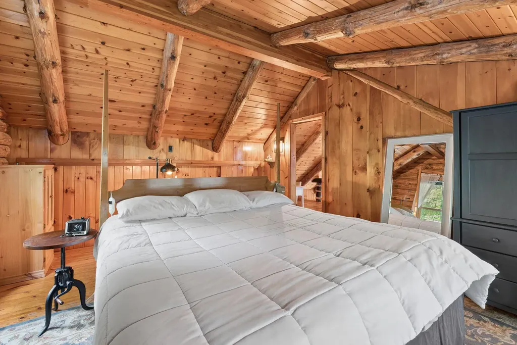 52 Cain Lane West Gardiner ME 04345