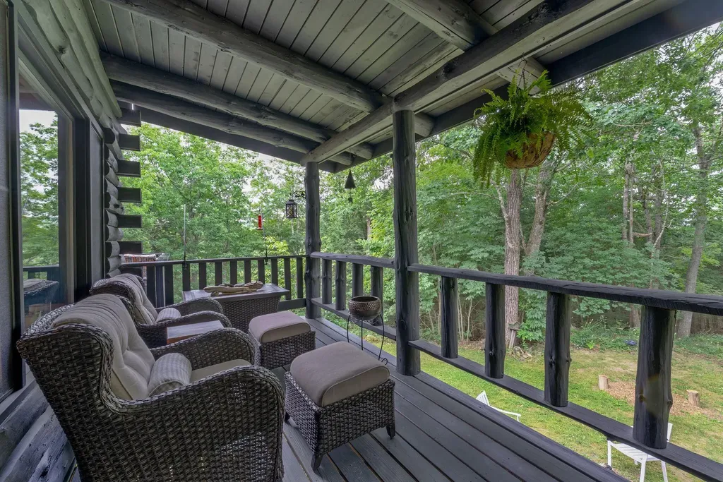 52 Cain Lane West Gardiner ME 04345