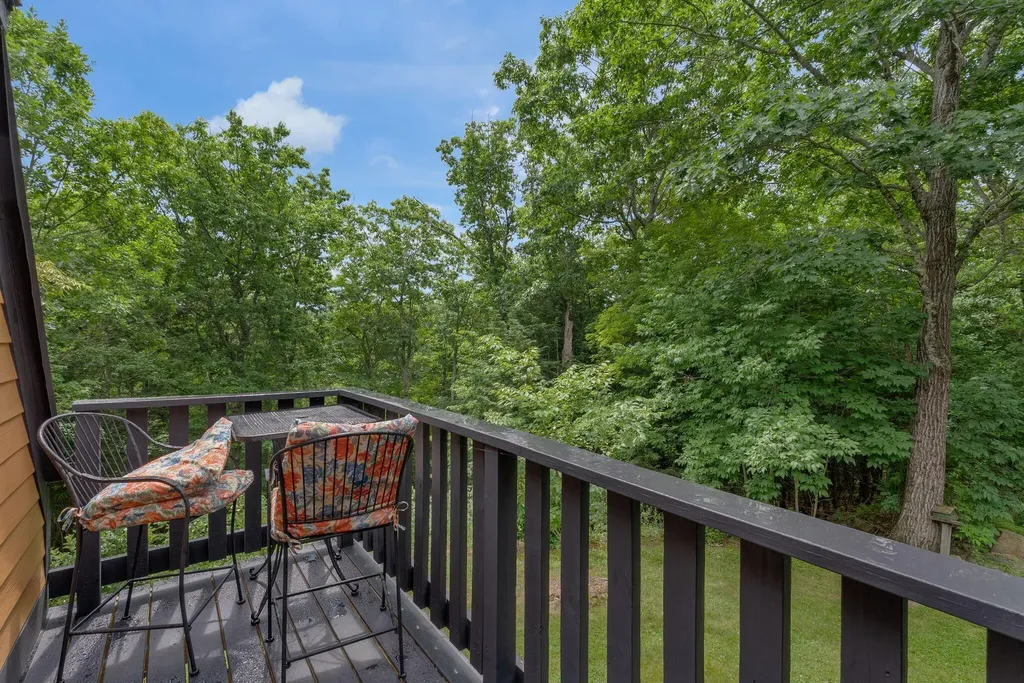 52 Cain Lane West Gardiner ME 04345