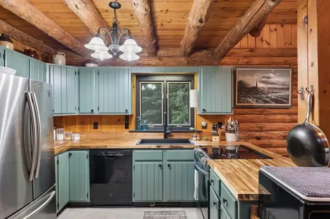 52 Cain Lane West Gardiner ME 04345