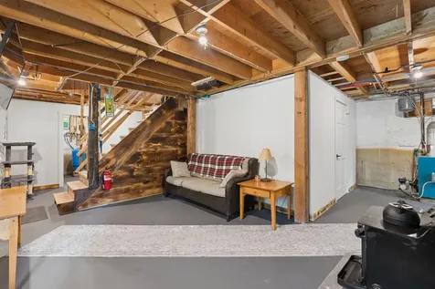 52 Cain Lane West Gardiner ME 04345
