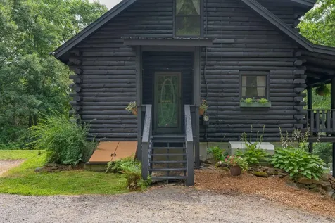 52 Cain Lane West Gardiner ME 04345