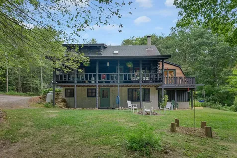 52 Cain Lane West Gardiner ME 04345