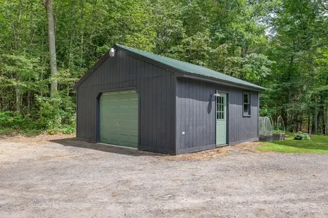52 Cain Lane West Gardiner ME 04345