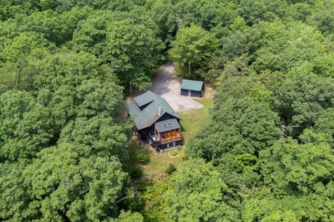 52 Cain Lane West Gardiner ME 04345