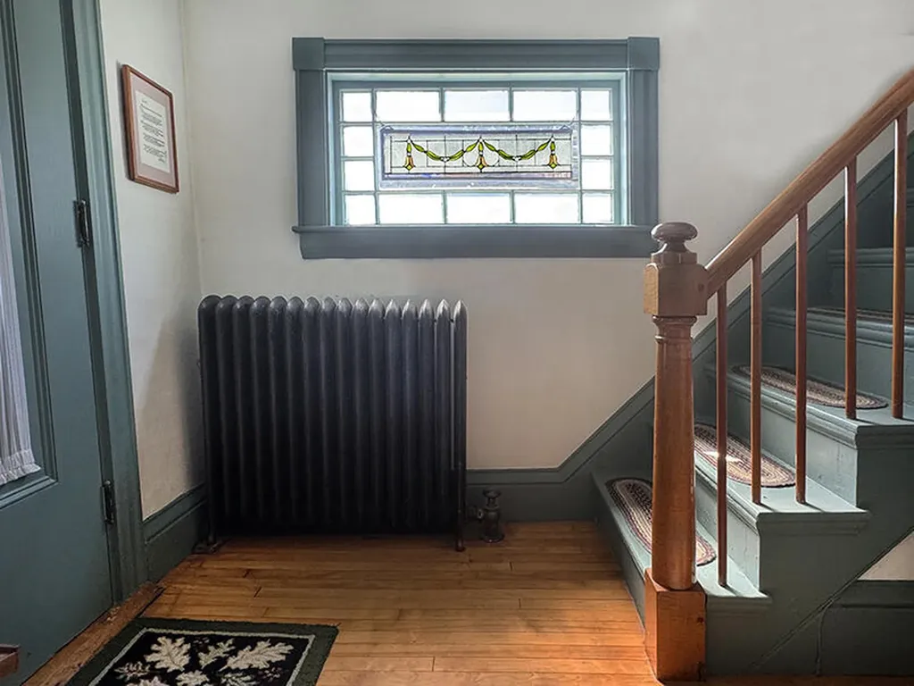 79 Elm Street Gardiner ME 04345