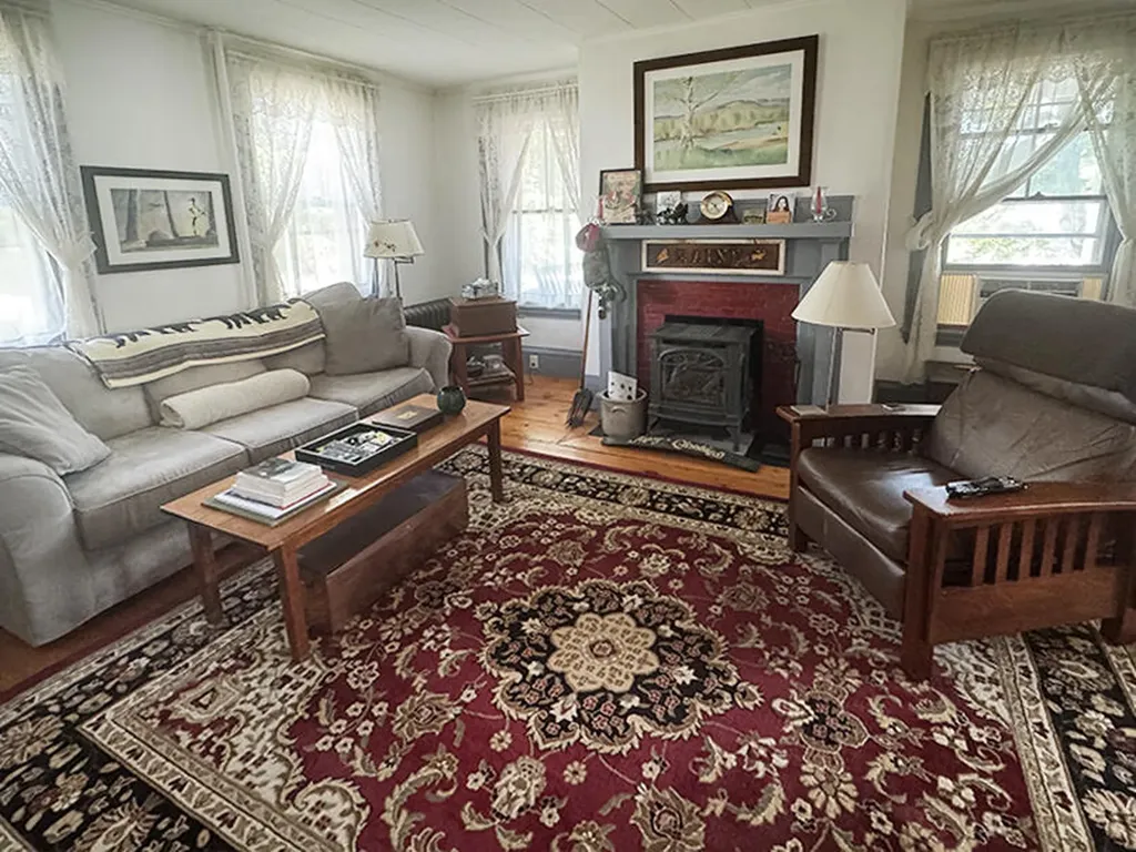 79 Elm Street Gardiner ME 04345