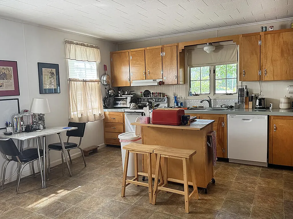 79 Elm Street Gardiner ME 04345