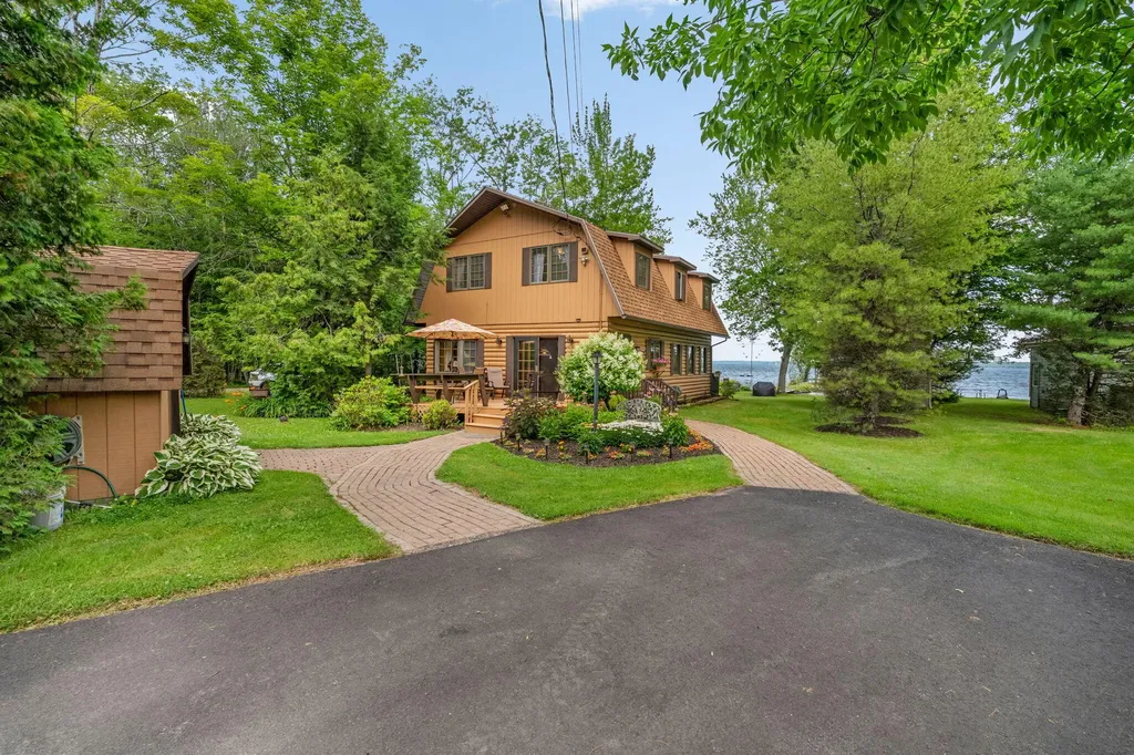 177 & 175 Kitchen Hill Road Newport ME 04953