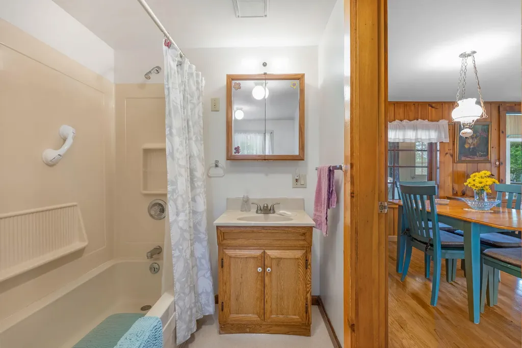 177 & 175 Kitchen Hill Road Newport ME 04953
