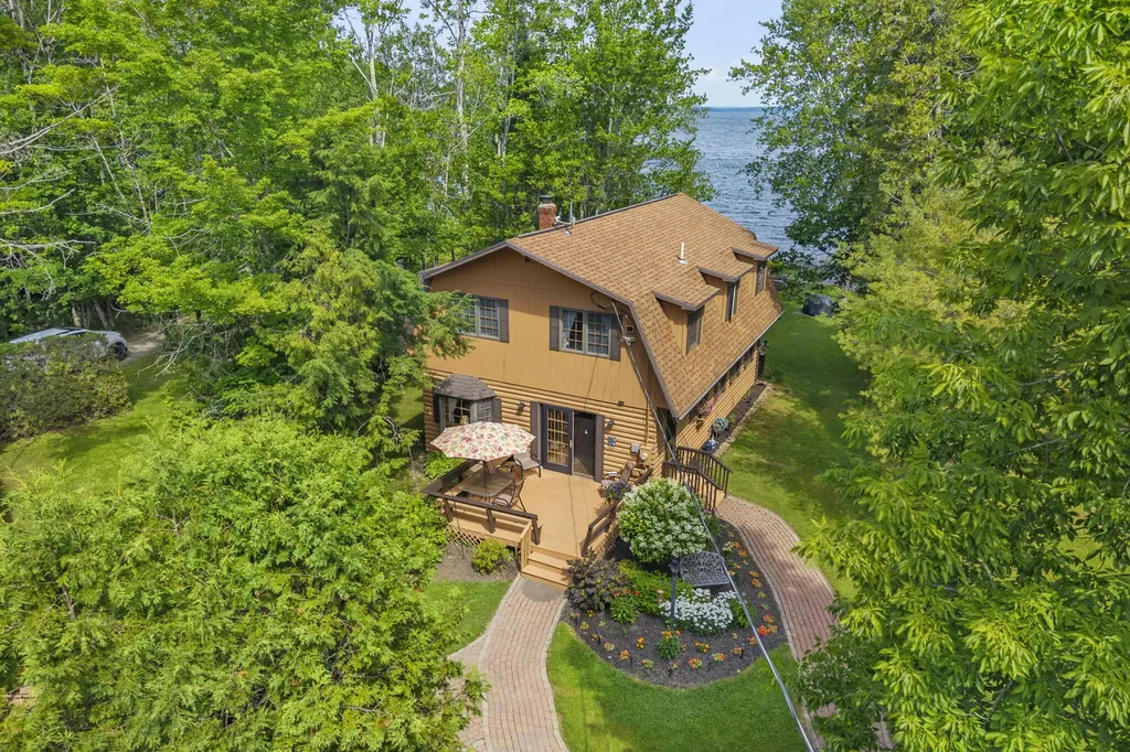 177 & 175 Kitchen Hill Road Newport ME 04953