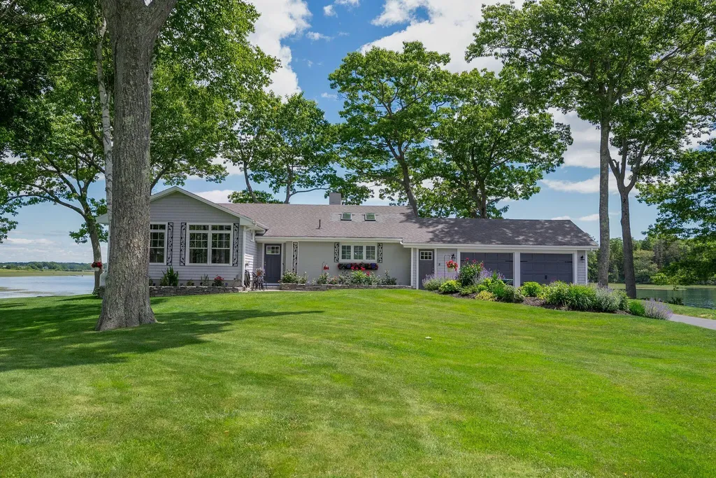 8 Wiley Way Scarborough ME 04074