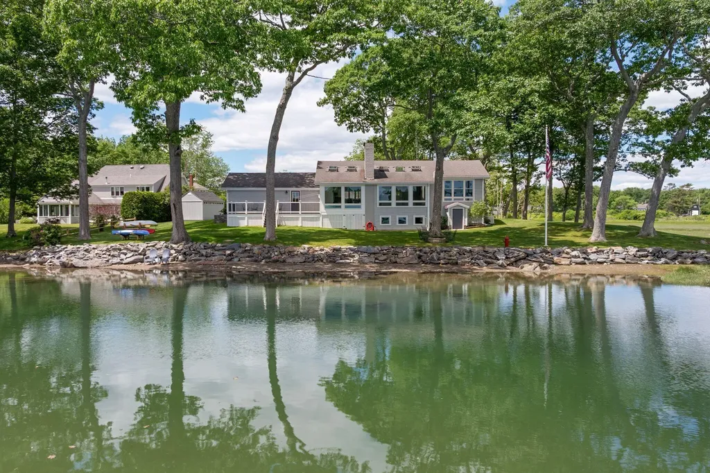 8 Wiley Way Scarborough ME 04074