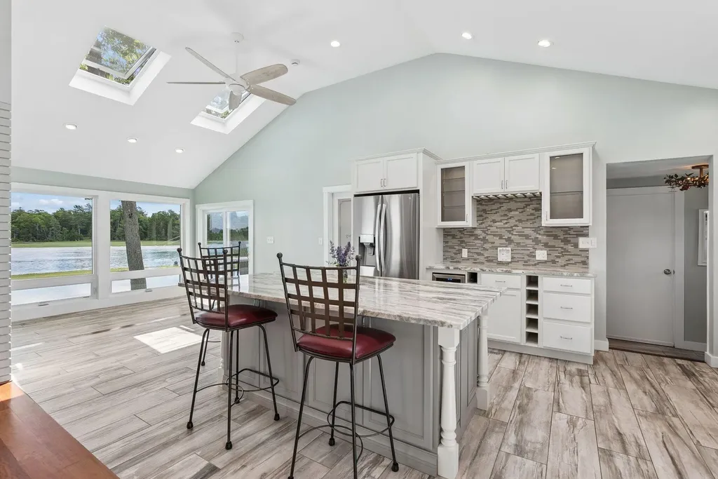 8 Wiley Way Scarborough ME 04074
