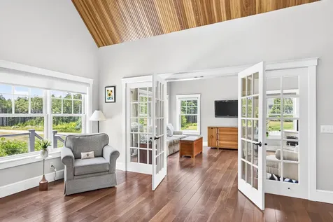 41 Jamesey Court Bristol ME 04554