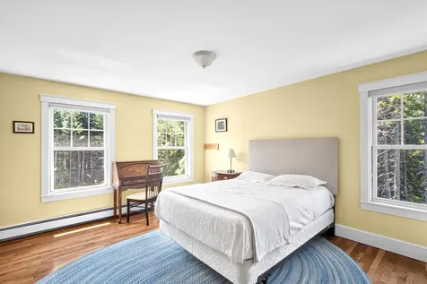 41 Jamesey Court Bristol ME 04554