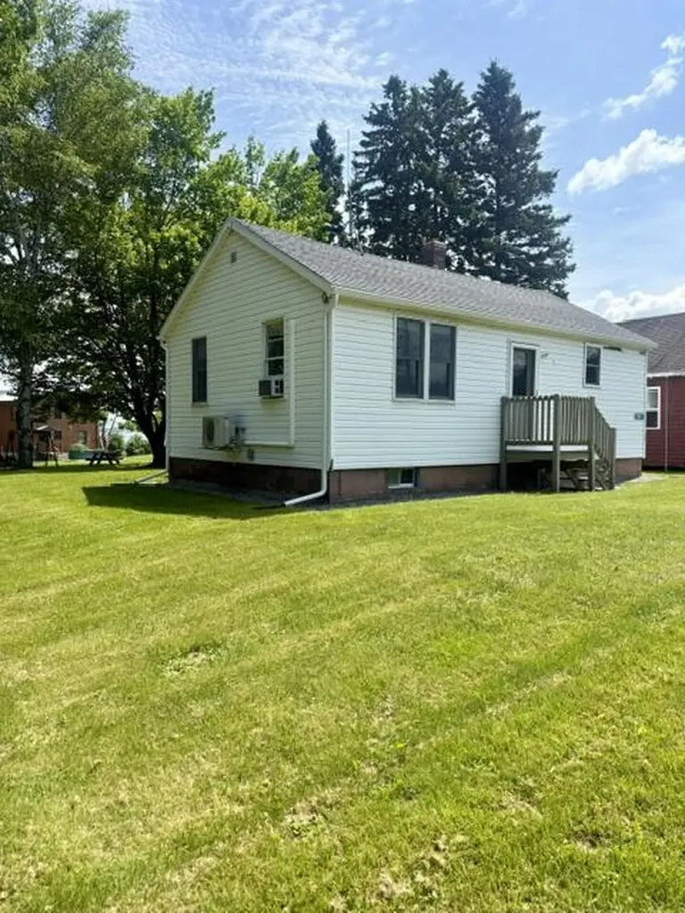 655 Main Street Saint Agatha ME 04772
