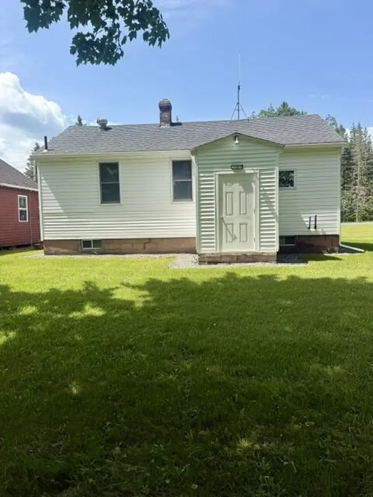 655 Main Street Saint Agatha ME 04772