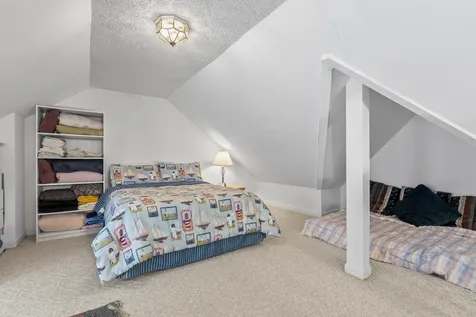 14 Lancelot Road Naples ME 04055