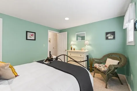 14 Lancelot Road Naples ME 04055