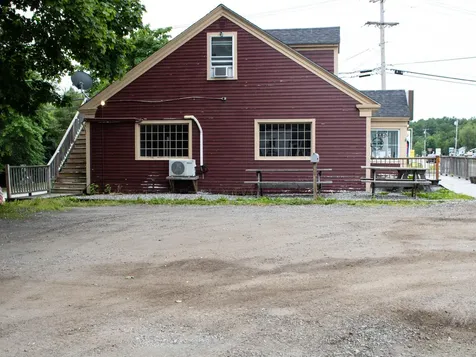 1587 Atlantic Highway Waldoboro ME 04572