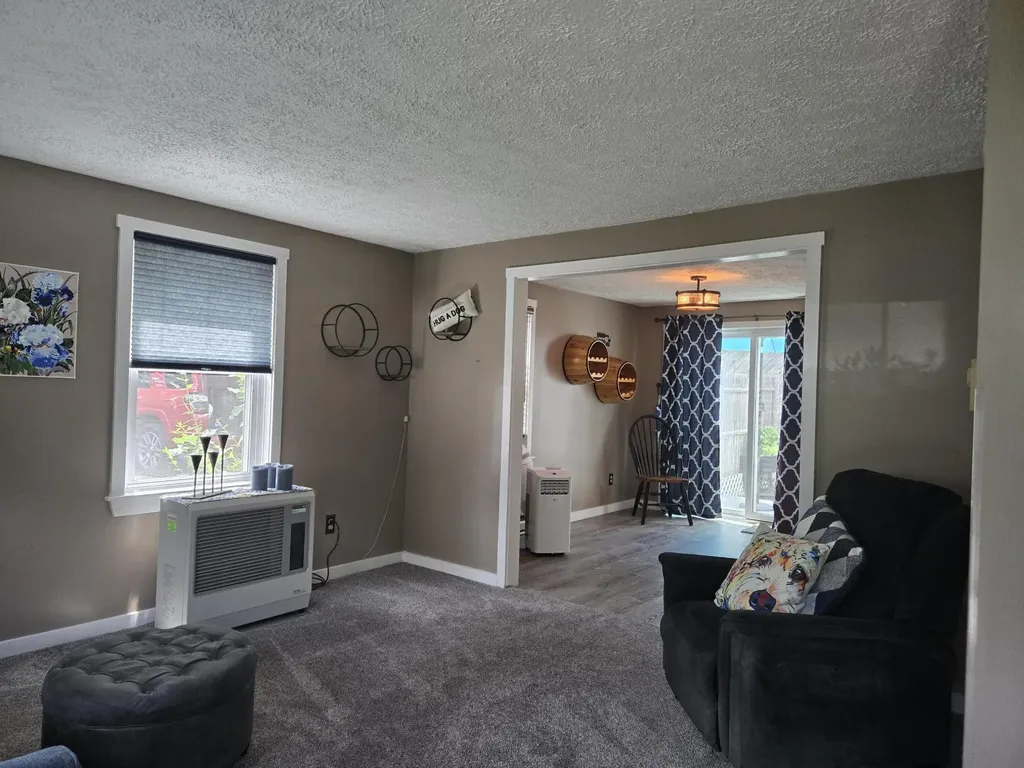 71 Munroe Lane Topsham ME 04086