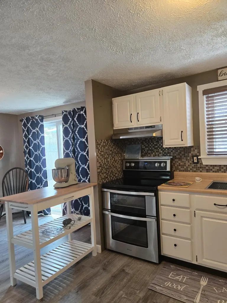 71 Munroe Lane Topsham ME 04086