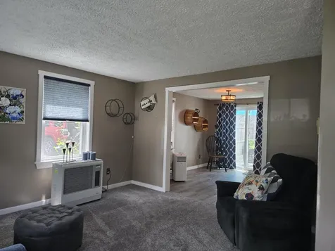 71 Munroe Lane Topsham ME 04086