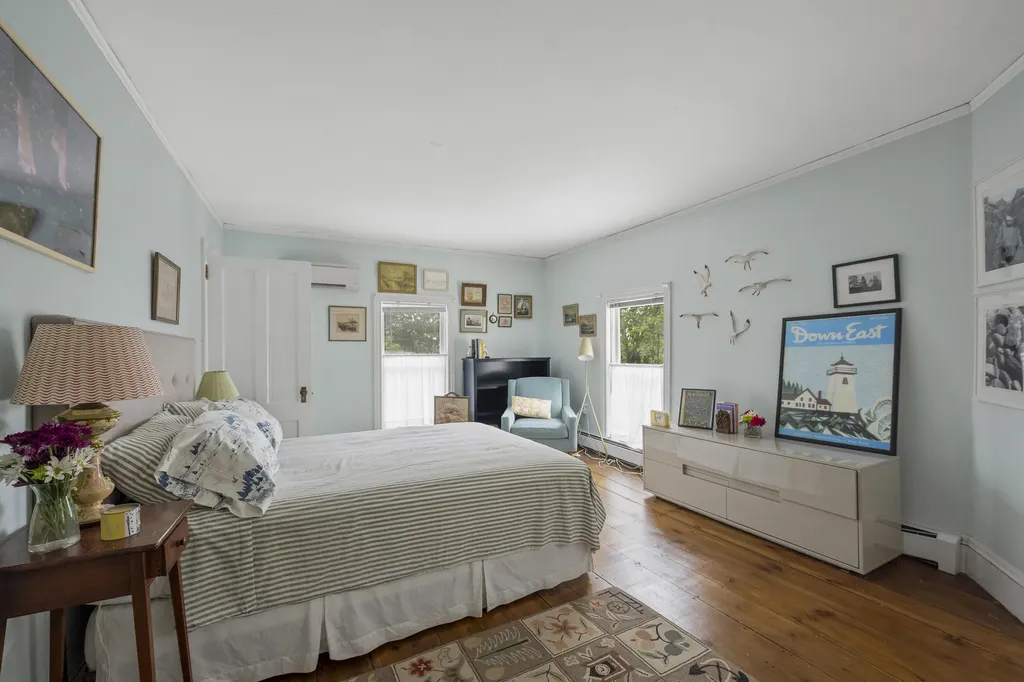 6 Glidden Street Newcastle ME 04553
