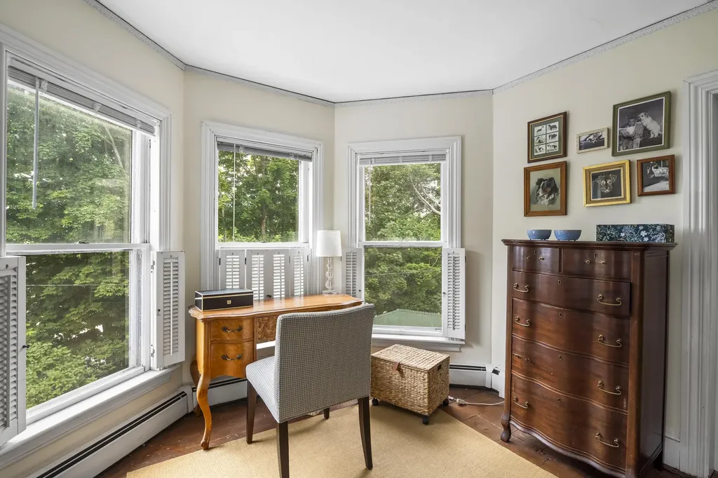 6 Glidden Street Newcastle ME 04553