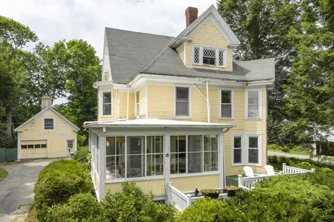 6 Glidden Street Newcastle ME 04553