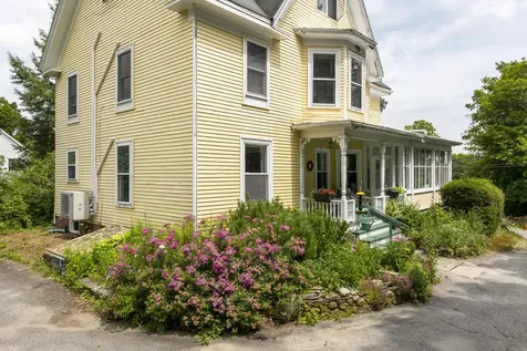 6 Glidden Street Newcastle ME 04553