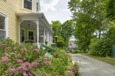6 Glidden Street Newcastle ME 04553