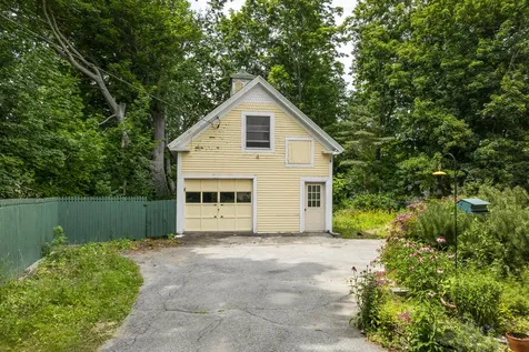 6 Glidden Street Newcastle ME 04553