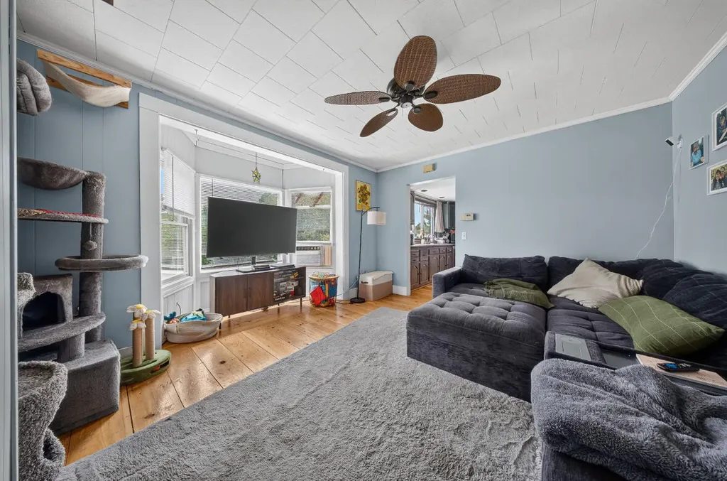 28 Park Street Lisbon ME 04250