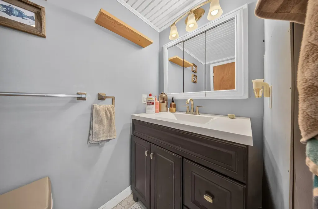28 Park Street Lisbon ME 04250