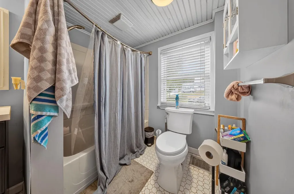 28 Park Street Lisbon ME 04250