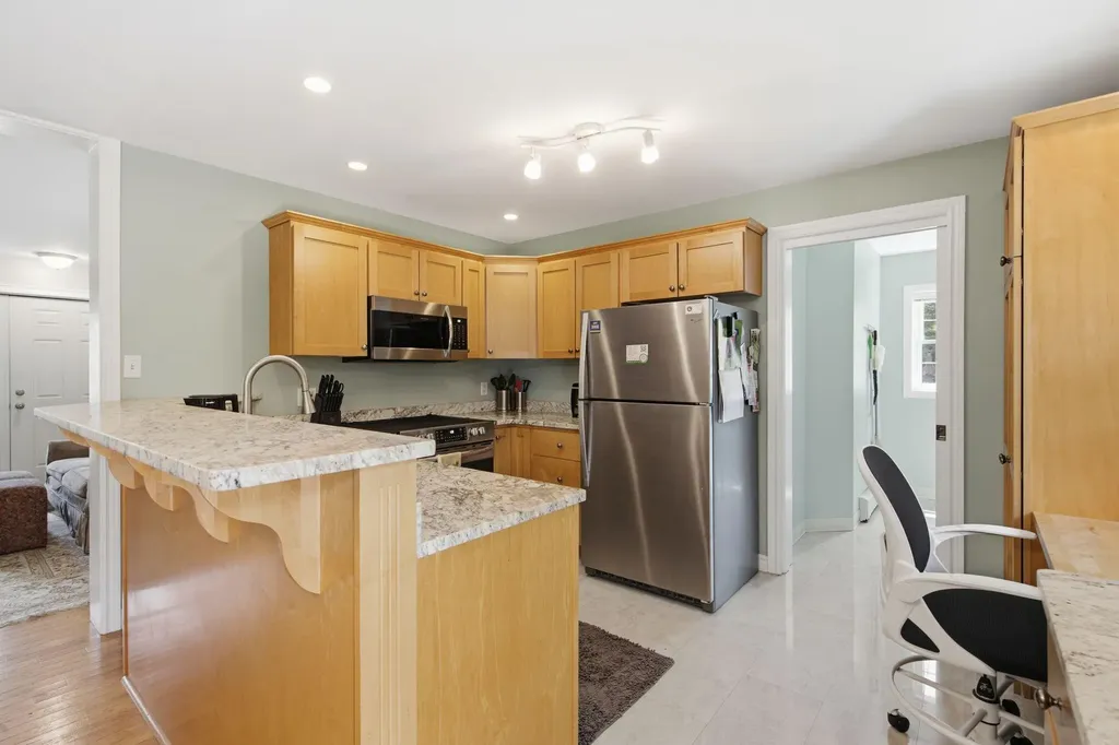 9 Poplar Street Old Orchard Beach ME 04064