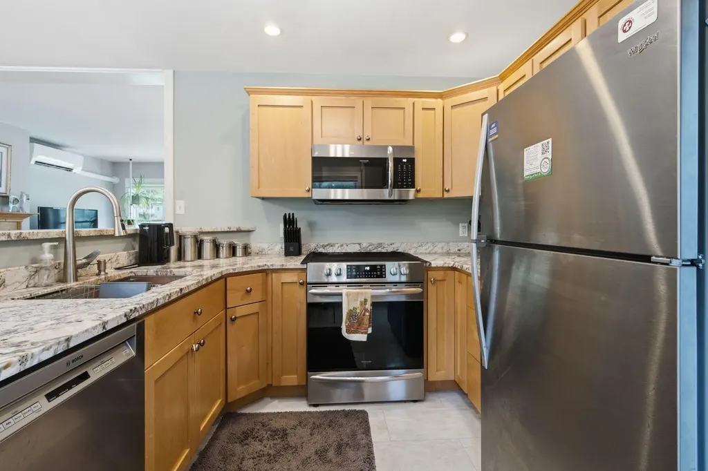 9 Poplar Street Old Orchard Beach ME 04064