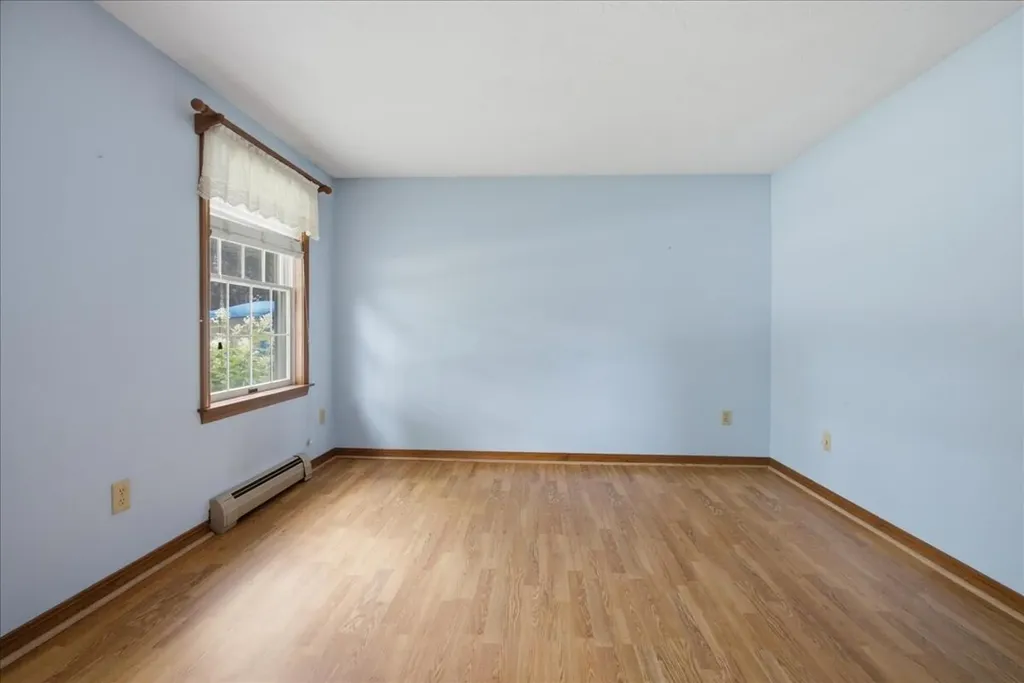 56 Old Carriage Road Auburn ME 04210