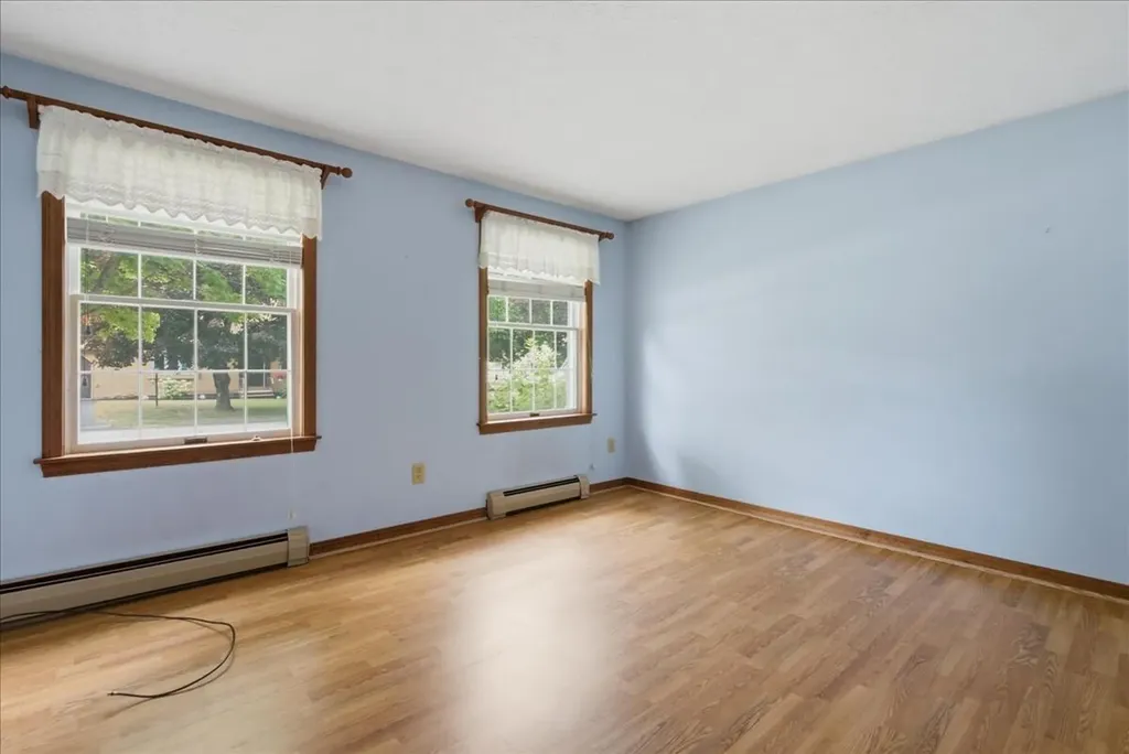 56 Old Carriage Road Auburn ME 04210