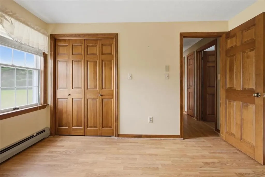 56 Old Carriage Road Auburn ME 04210