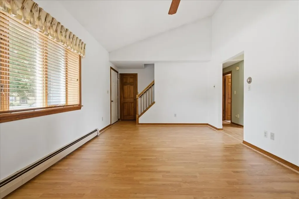 56 Old Carriage Road Auburn ME 04210