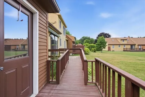 56 Old Carriage Road Auburn ME 04210