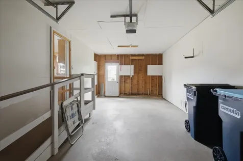 56 Old Carriage Road Auburn ME 04210